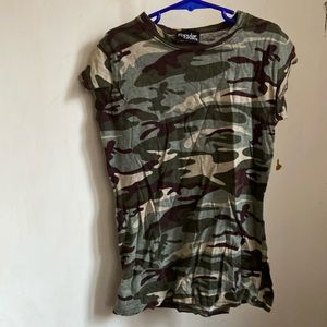 Popular Sports M Camo short sleeve shirt wrinkles from packing